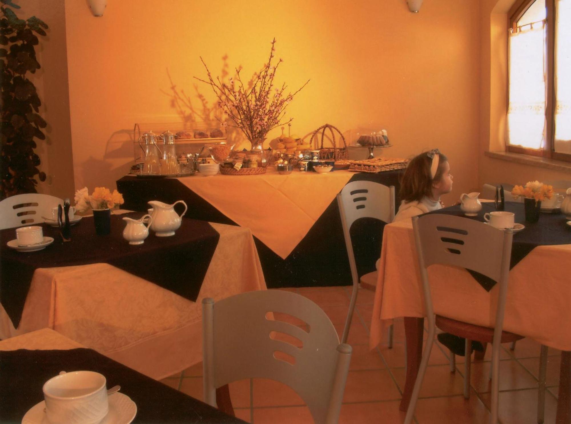 Hotel Locanda Dei Trecento Sapri Bagian luar foto
